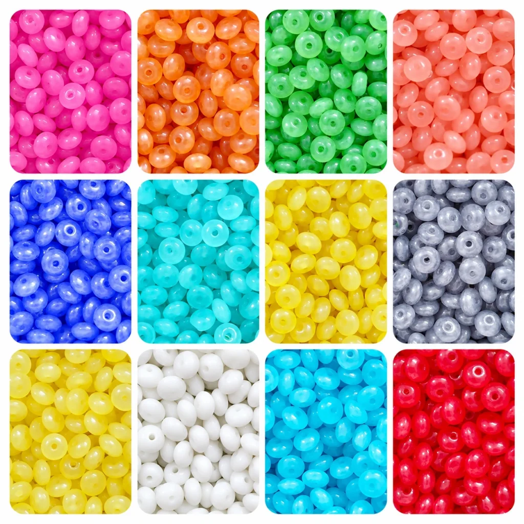 REGLET 480 Pcs Disk Shaped Glass Beads Kit in 12 Vibrant Colours, 8 × 4mm Beads with 5 Metres Elastic Thread